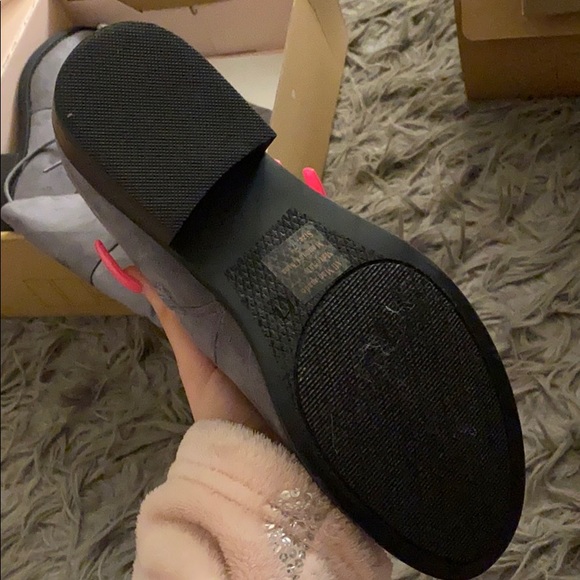 Grey boots size 7 - Picture 6 of 9